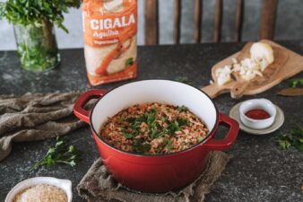 Arroz de atum no forno: uma receita prática e saborosa